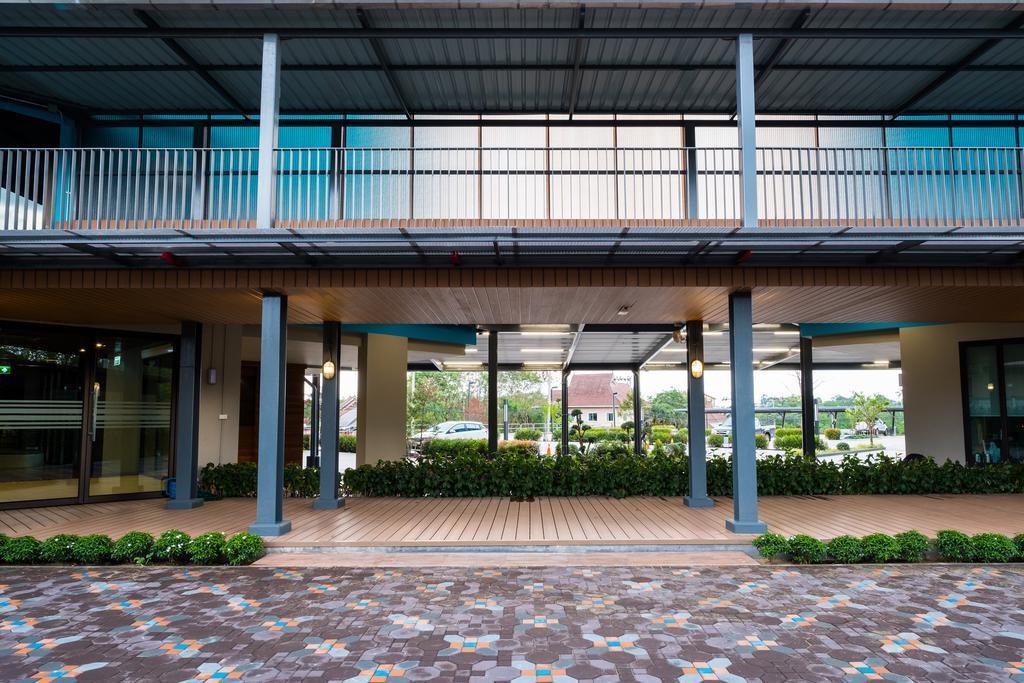 S.22 Hotel Suratthani Сураттхани Экстерьер фото