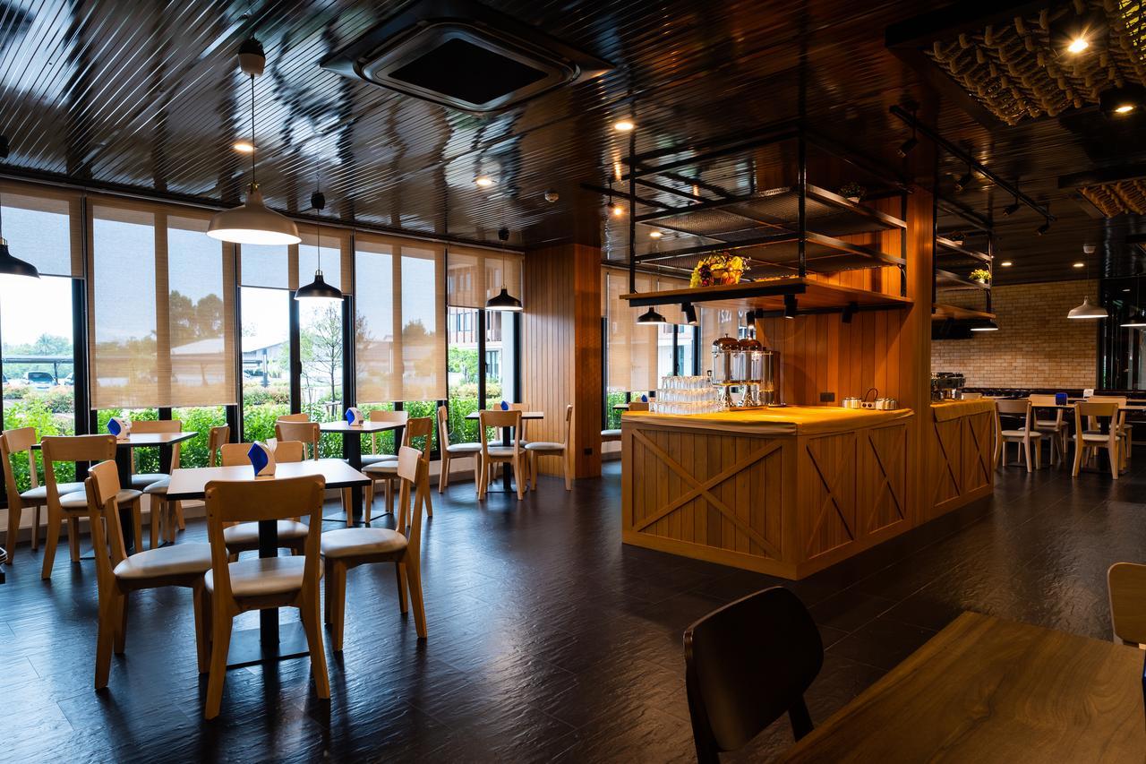 S.22 Hotel Suratthani Сураттхани Экстерьер фото