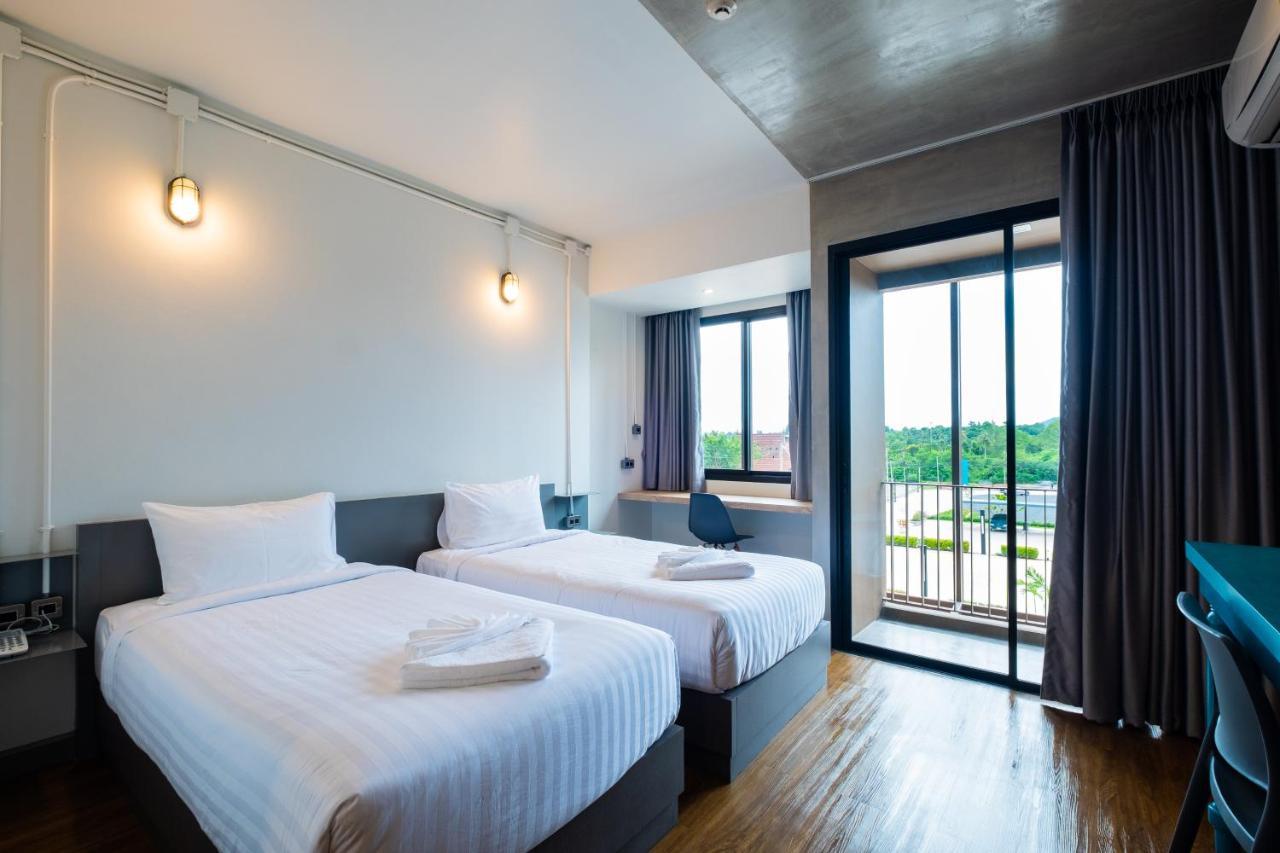 S.22 Hotel Suratthani Сураттхани Экстерьер фото